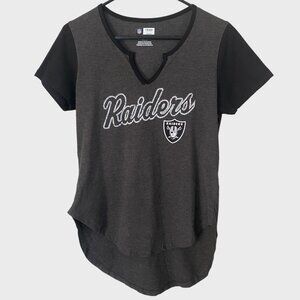 NFL Las Vegas Raiders V-Neck T-Shirt Womens Small Gray Short-Sleeve Football Tee
